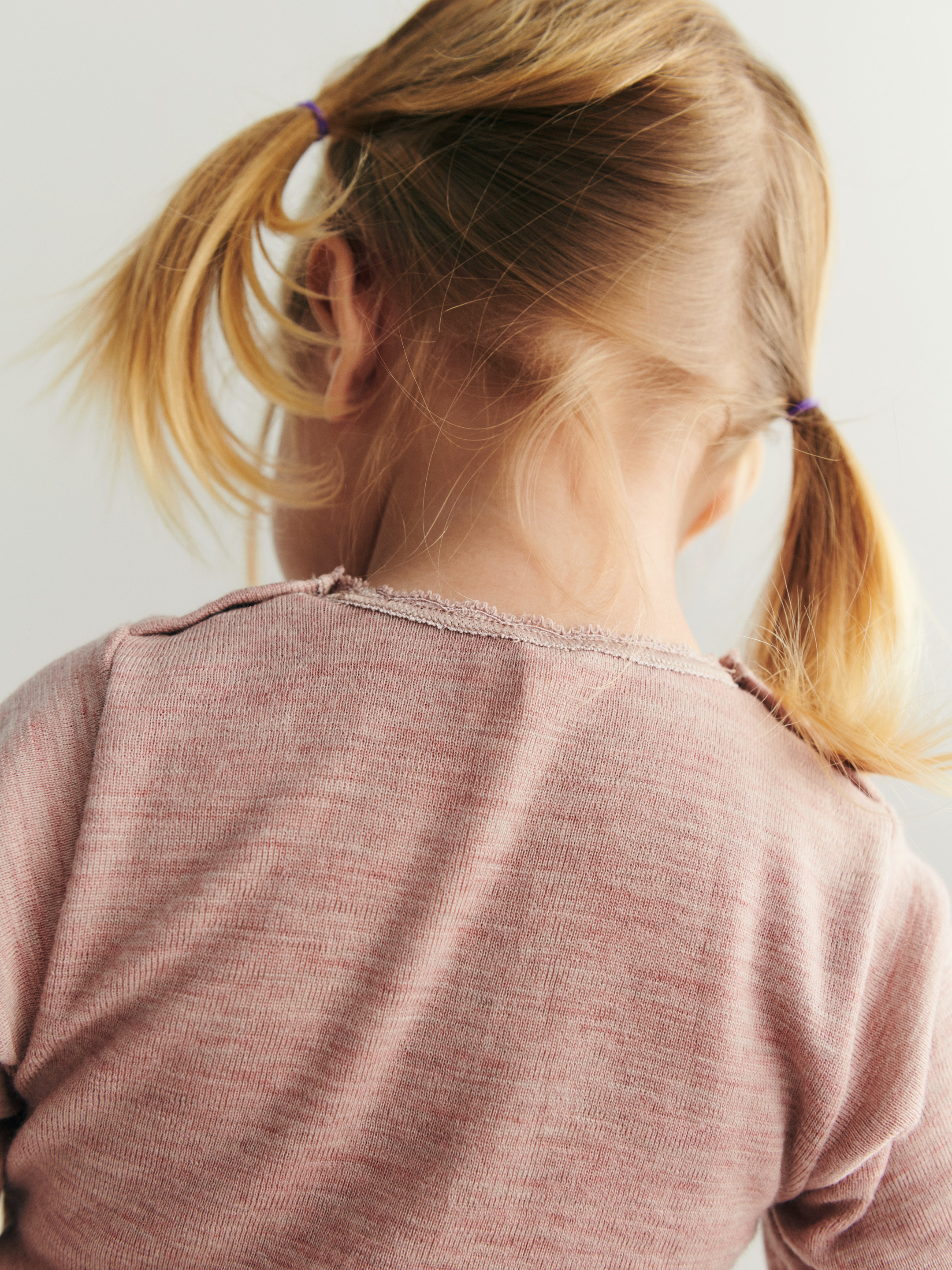 Langermet body med blonder 10