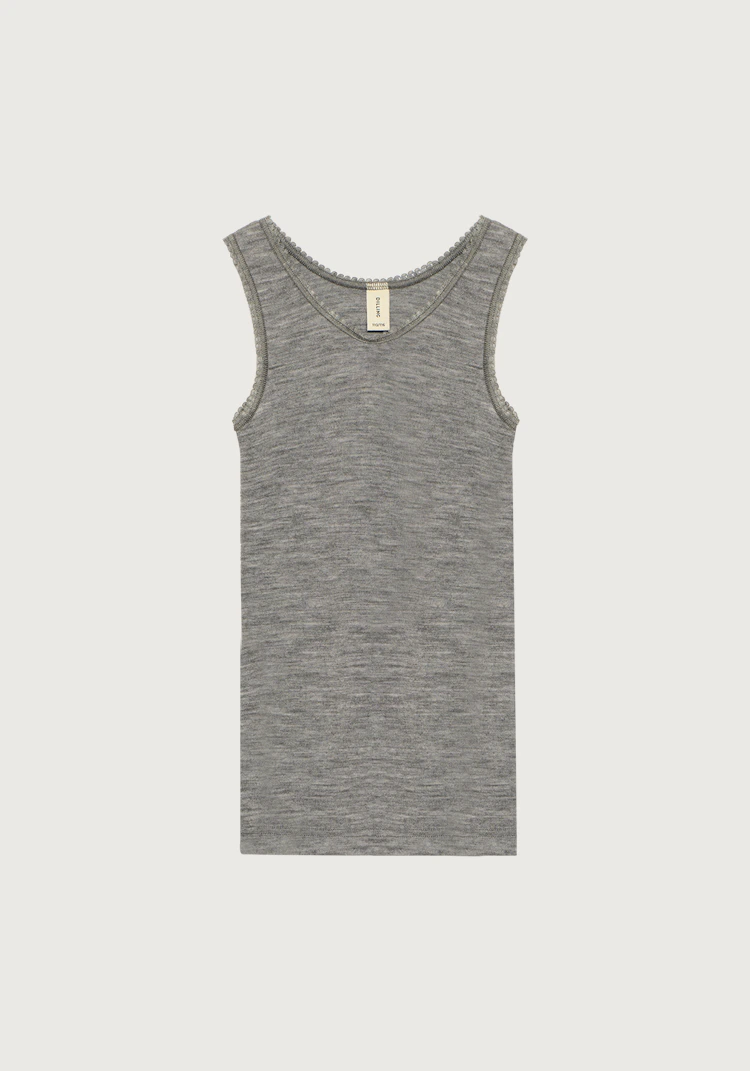 Singlet med blonder