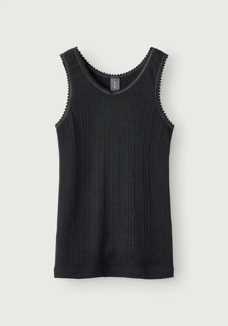 Singlet med blonder