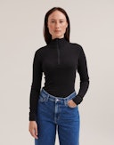 Bluse med lynlås i merinould til kvinder Sort