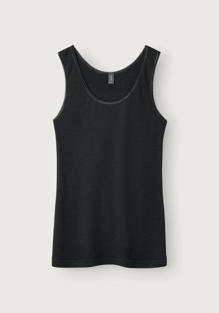 Singlet med blonder