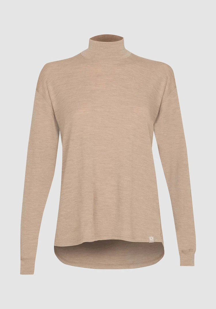 Langermet topp med høy hals og løs passform