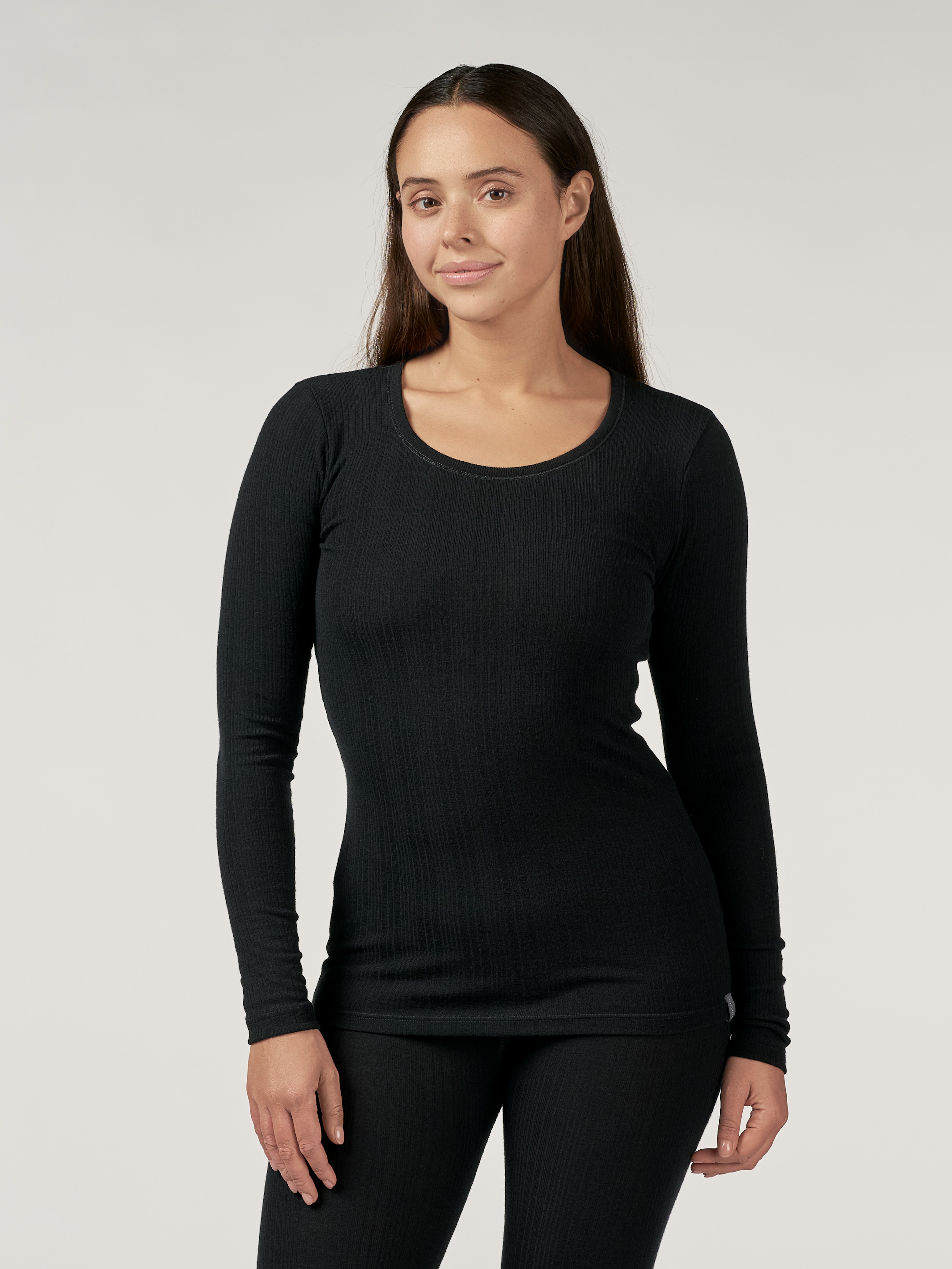 Women's merino wool long sleeve top in Black - €49.99 - Dilling