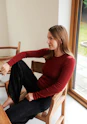 Long sleeve top with high O-neck