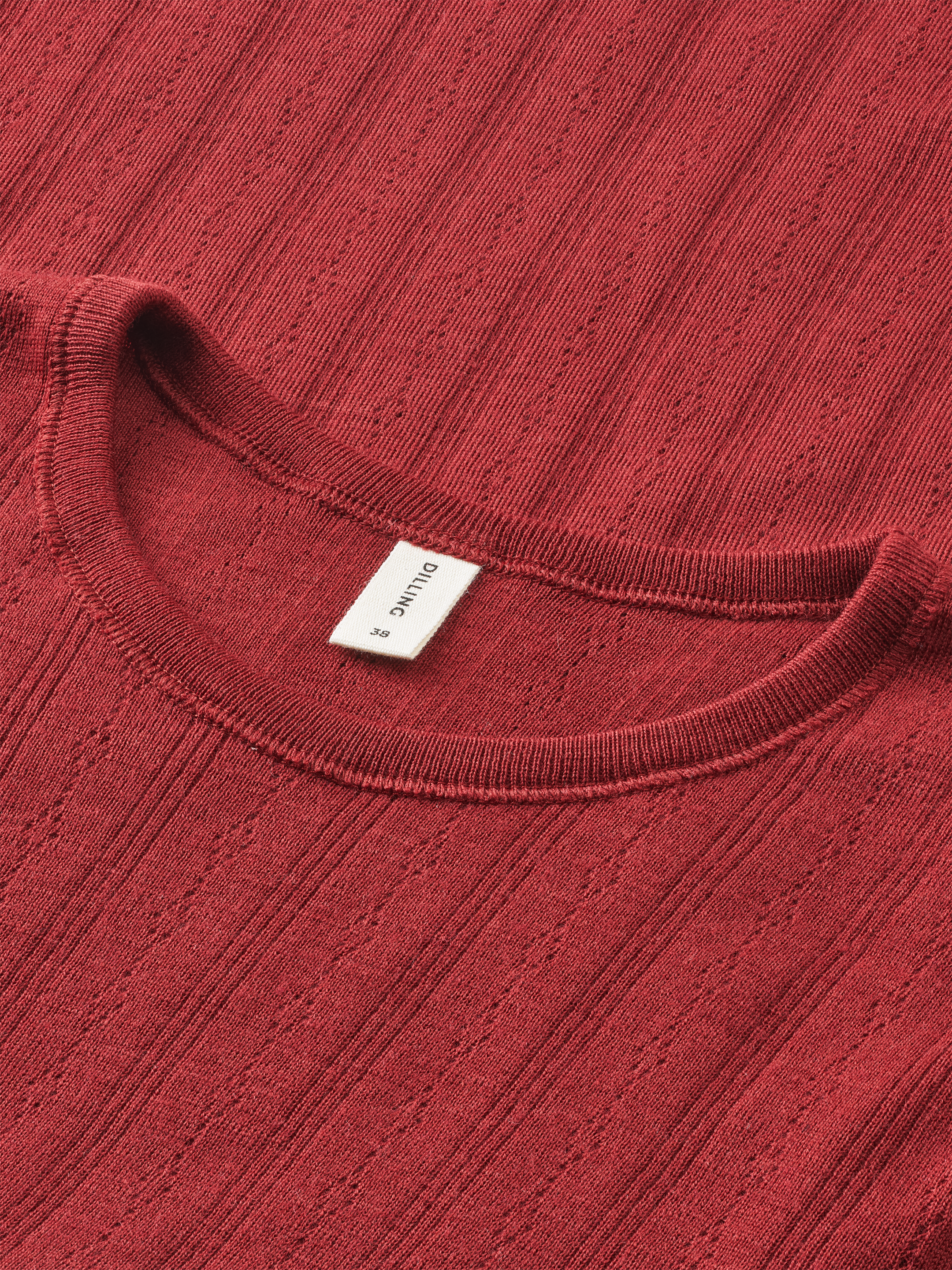 Long sleeve top with high O-neck 3