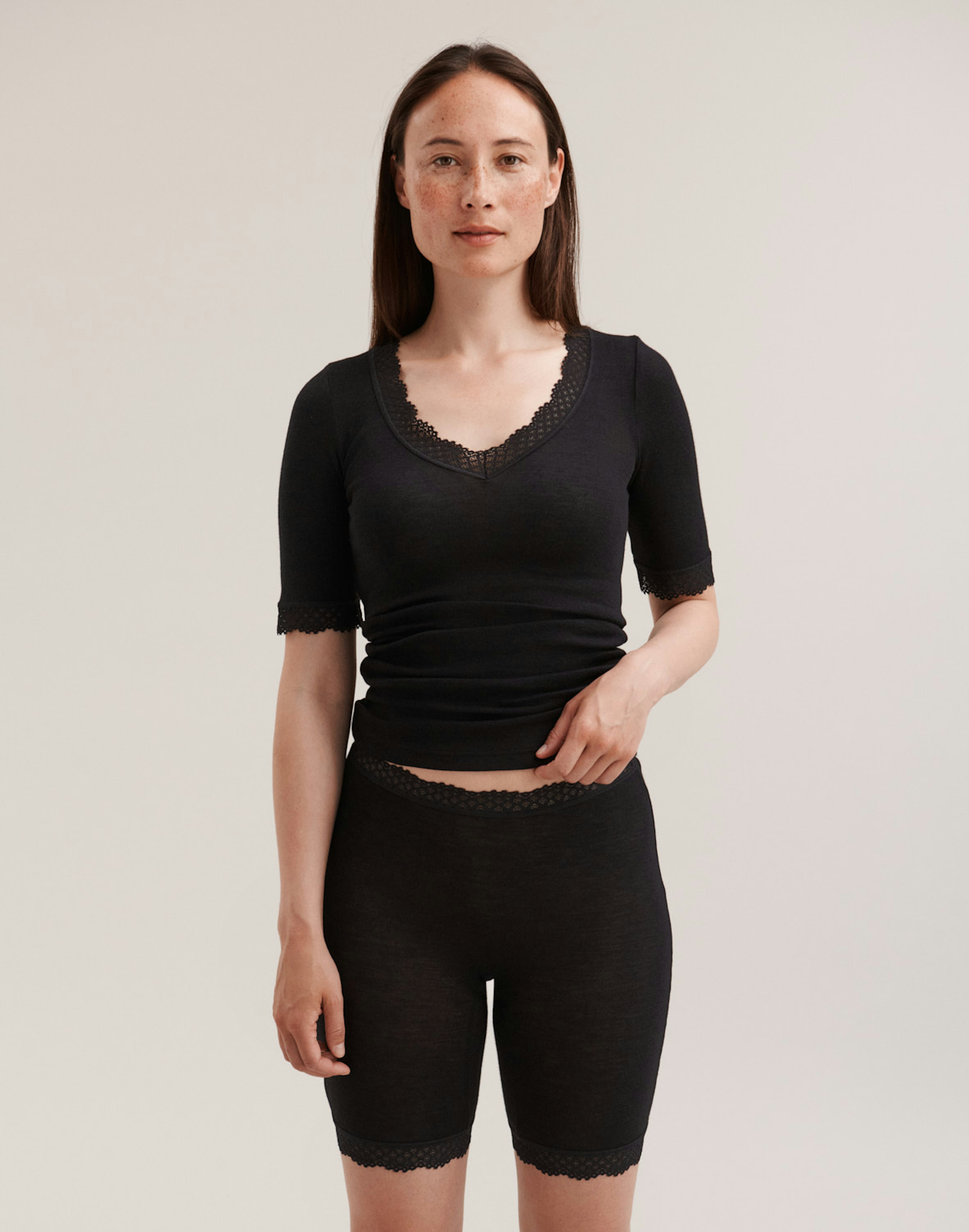 Women's merino wool/silk lace trim shorts Black