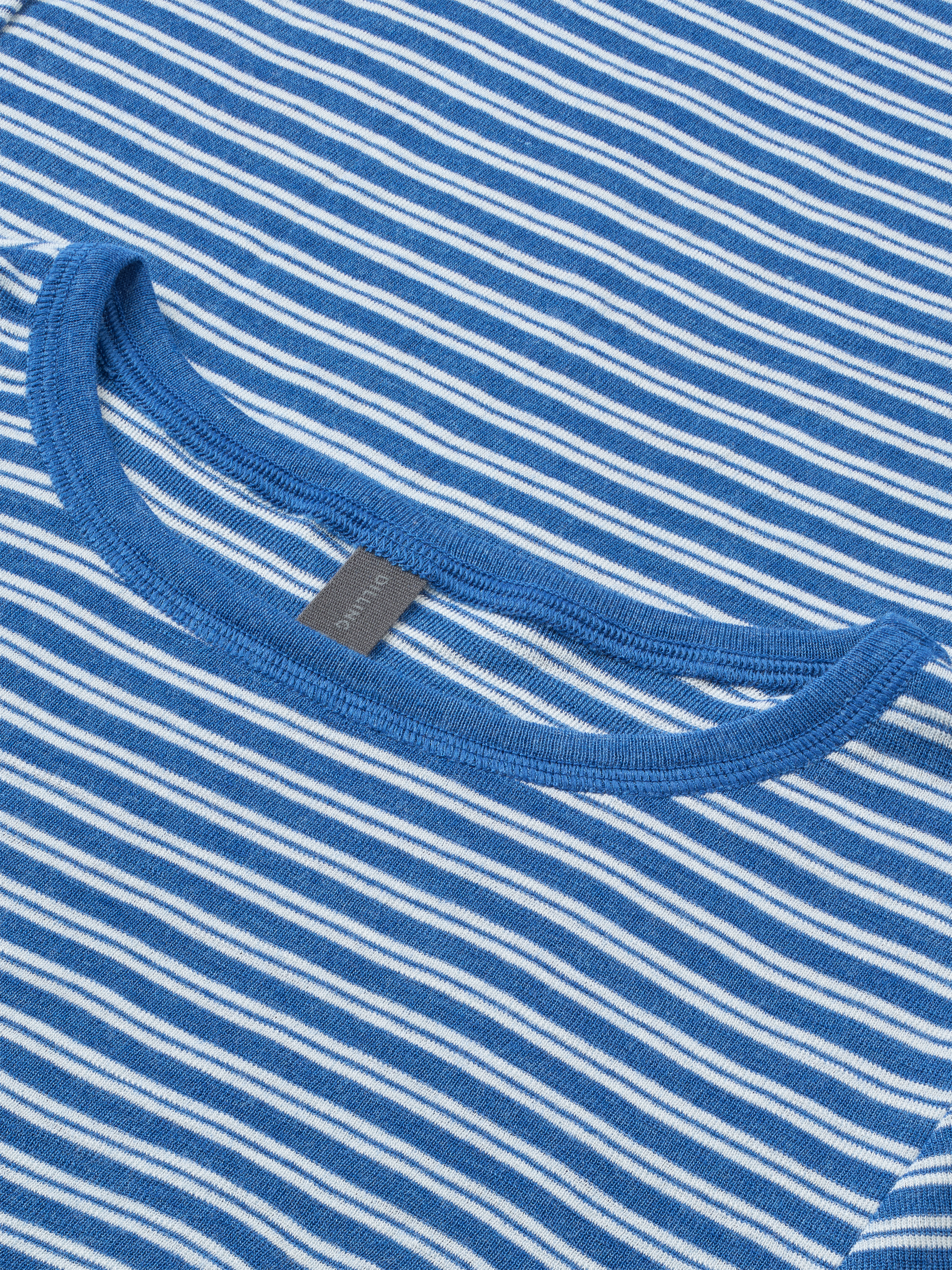 Long sleeve top with high O-neck babylock 7