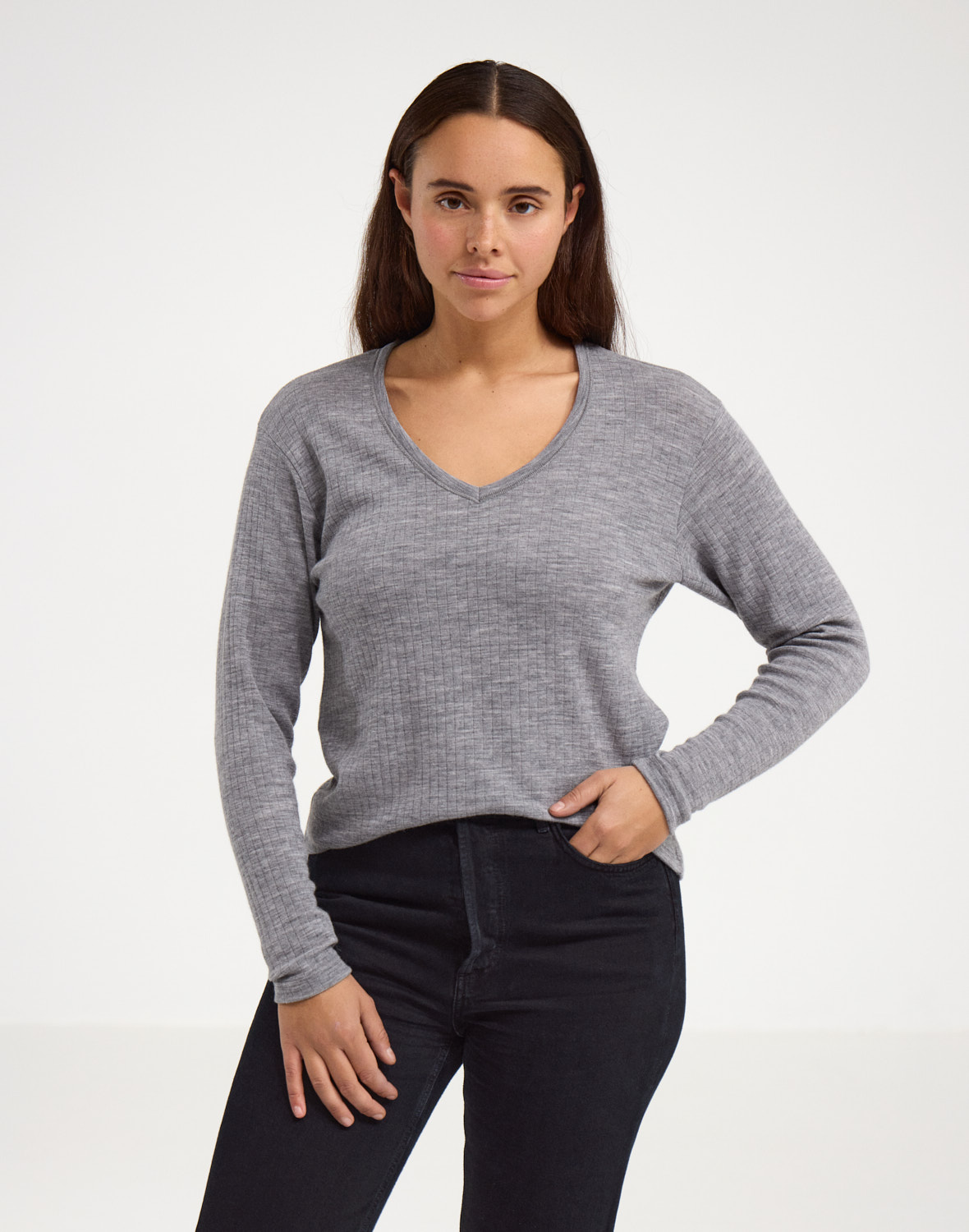 Long sleeve top with V-neck 2