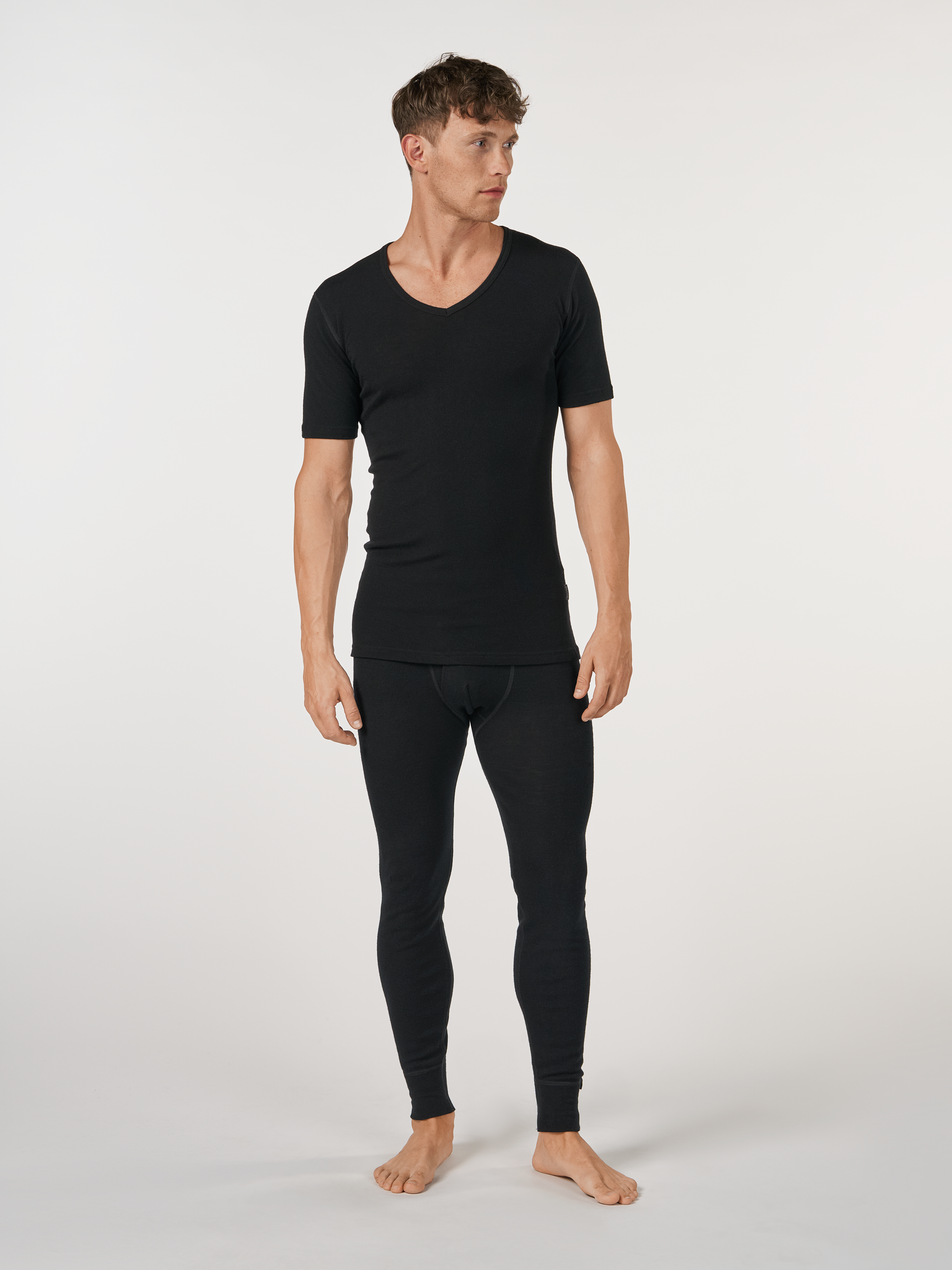 T-shirt with V-neck 5