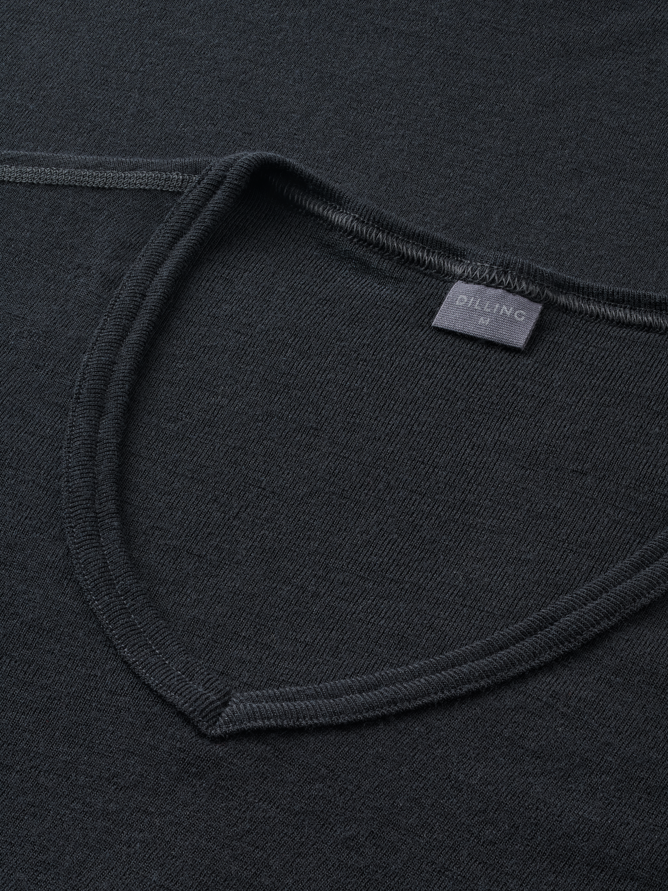 T-shirt with V-neck 8