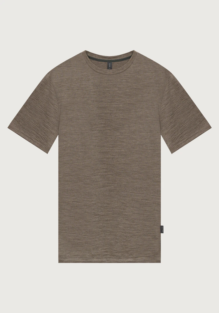 T-shirt with loose fit