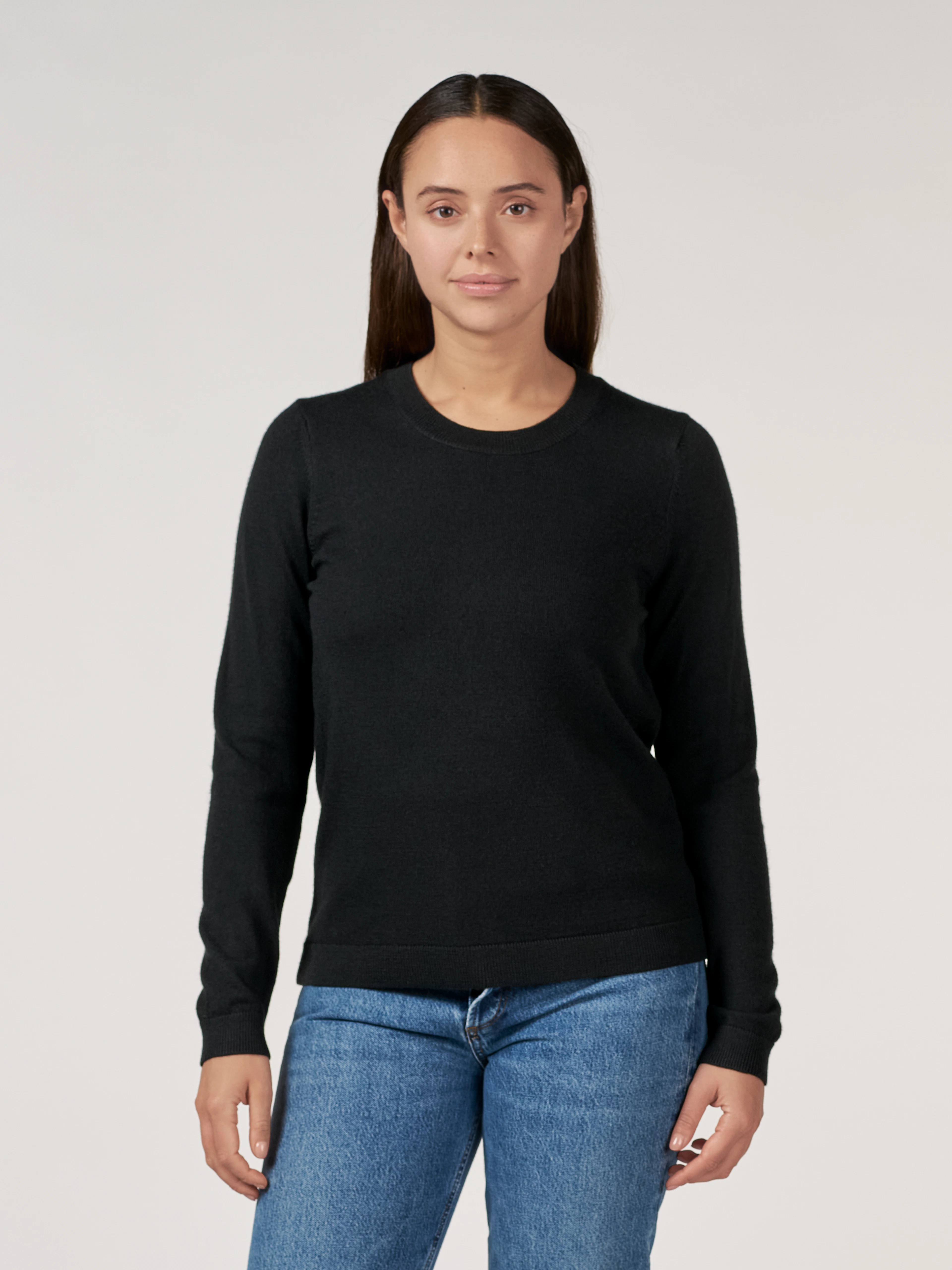 Women's merino wool crew neck in Black - €94.99 - Dilling